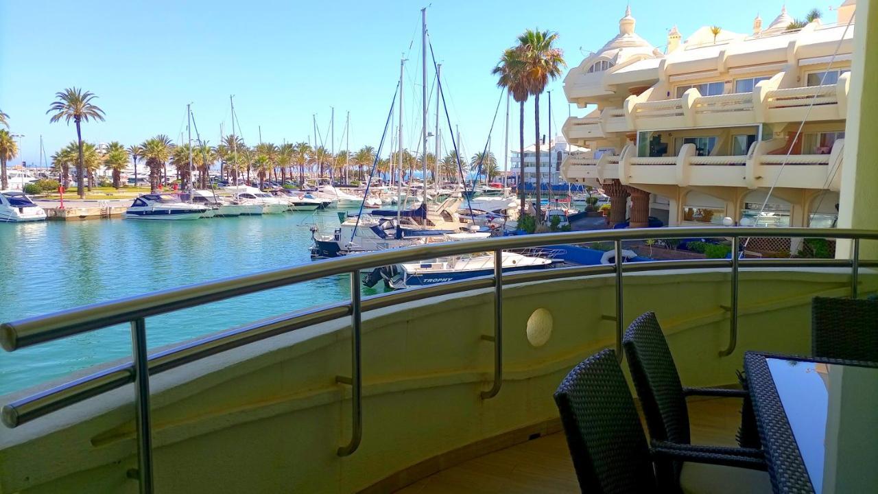 Cozy Corner 2 Bedroom Apartment On New Island Complex In Marina Harbour Benalmádena Exteriör bild
